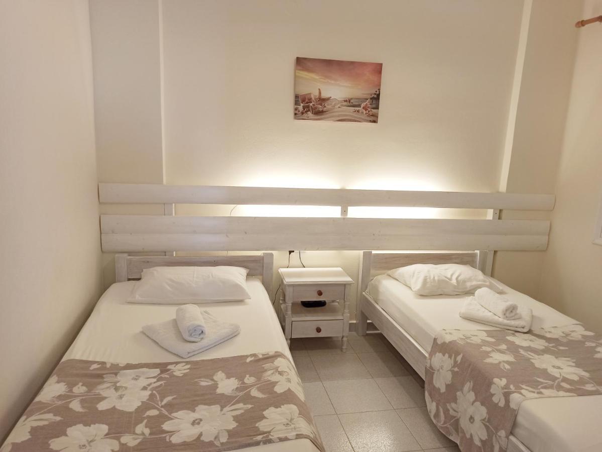 Peaceful Bay Hotel Megas Gialos - Nites ภายนอก รูปภาพ