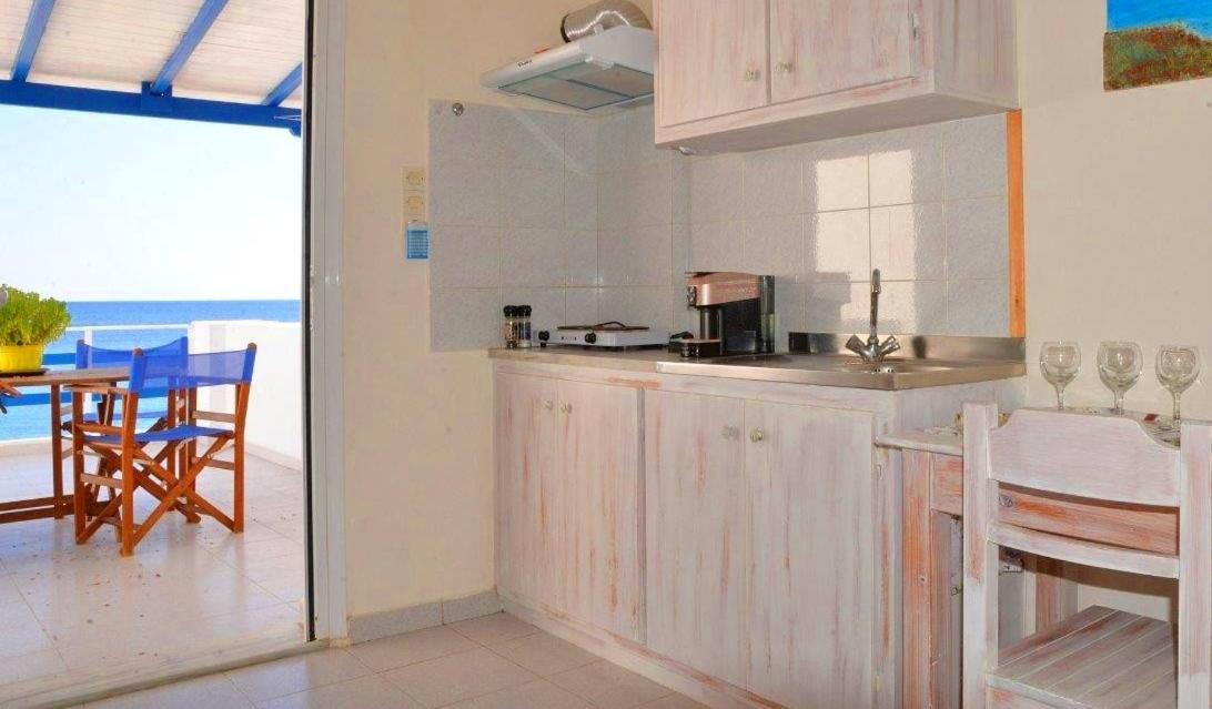 Peaceful Bay Hotel Megas Gialos - Nites ภายนอก รูปภาพ