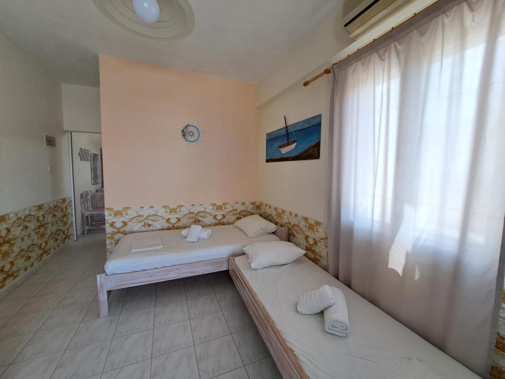 Peaceful Bay Hotel Megas Gialos - Nites ห้อง รูปภาพ